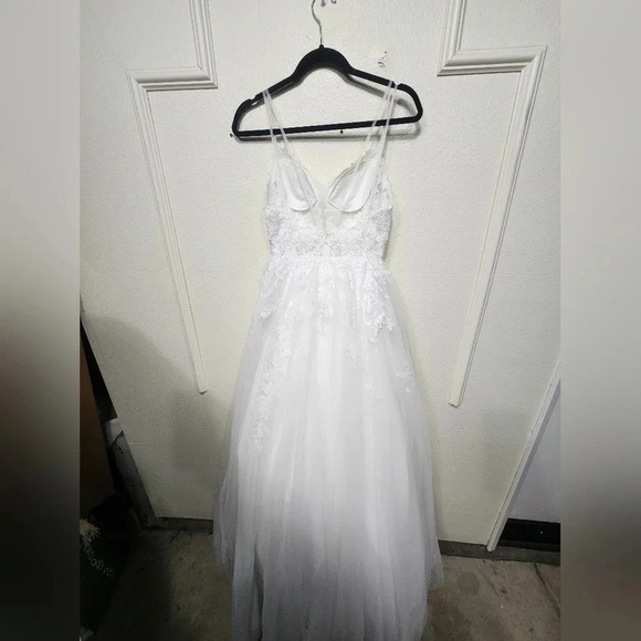 Lulus Height of Love White Embroidered Beaded Backless A-Line Gown Wedding - Picture 11 of 14